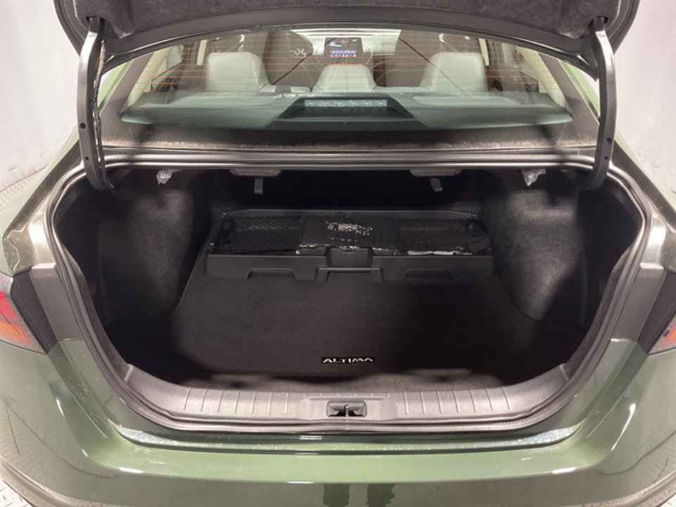 2025 Nissan Altima 2.5 SR