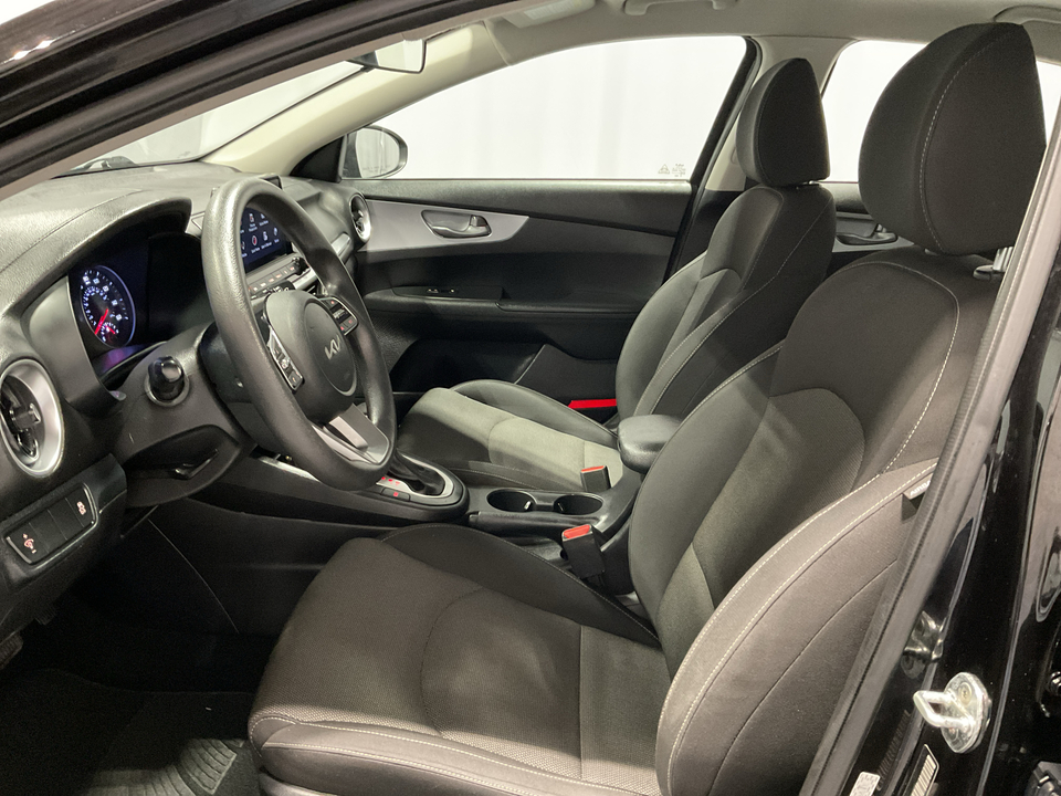 2022 Kia Forte FE