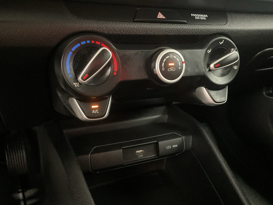 2022 Kia Rio LX