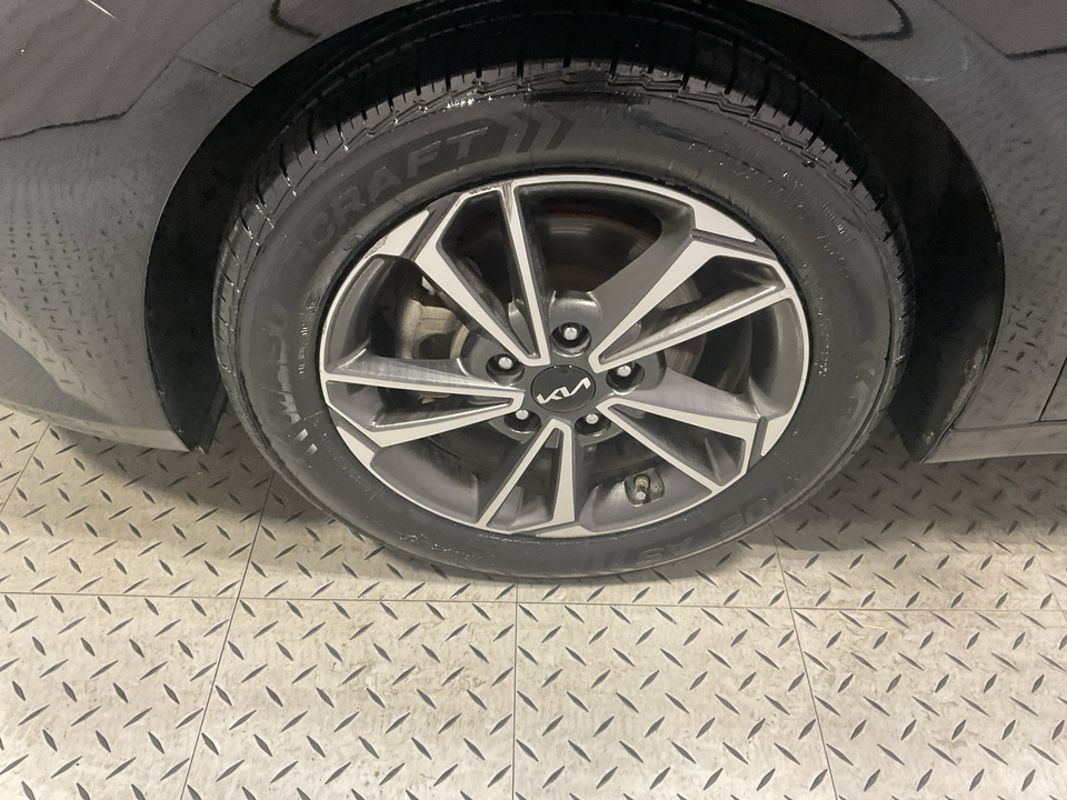 2022 Kia Forte FE