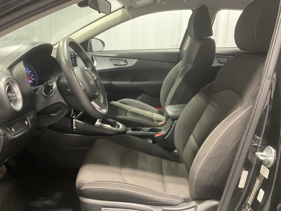 2022 Kia Forte FE