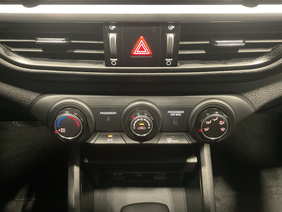 2022 Kia Forte FE