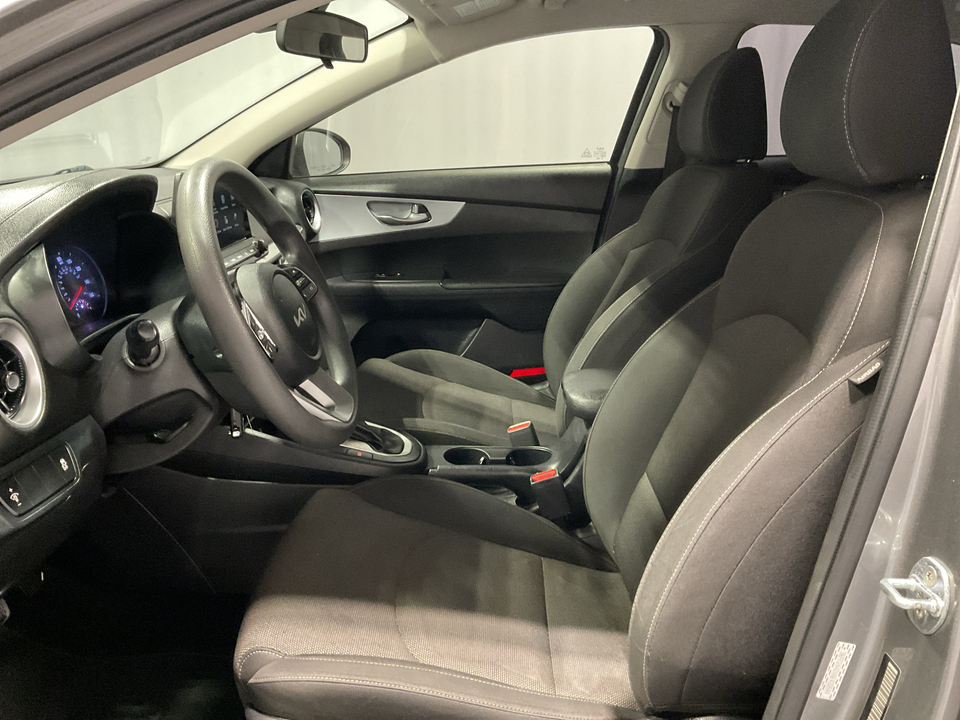 2022 Kia Forte FE