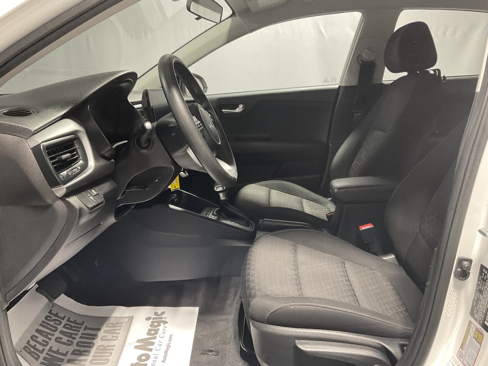 2022 Kia Rio LX