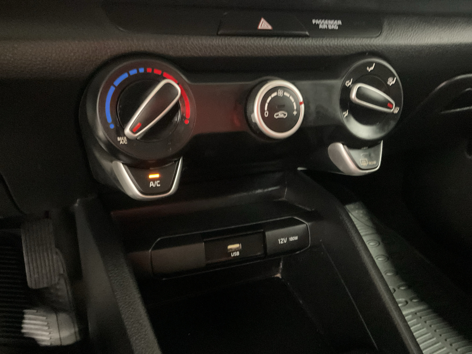 2022 Kia Rio LX