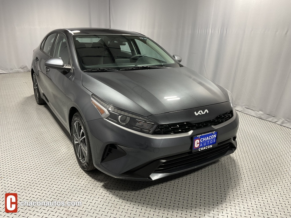 2022 Kia Forte FE