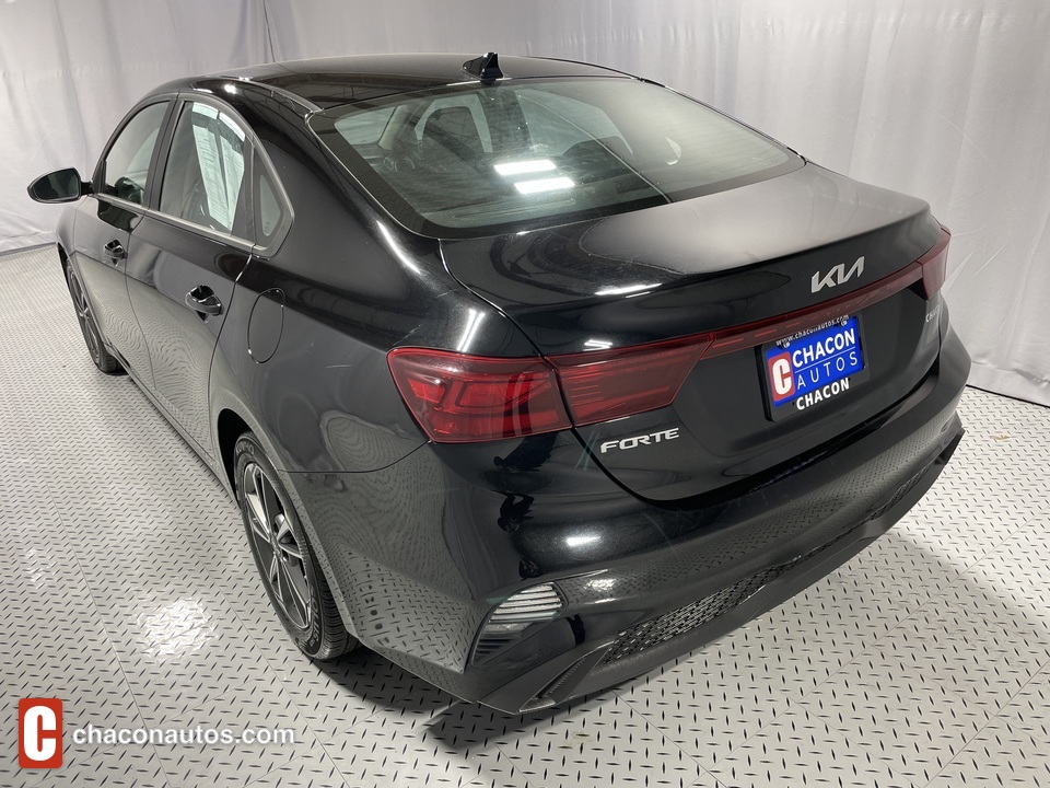 2022 Kia Forte FE