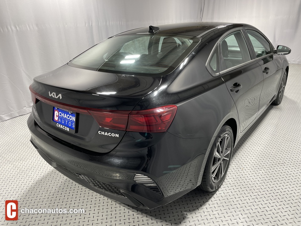 2022 Kia Forte FE