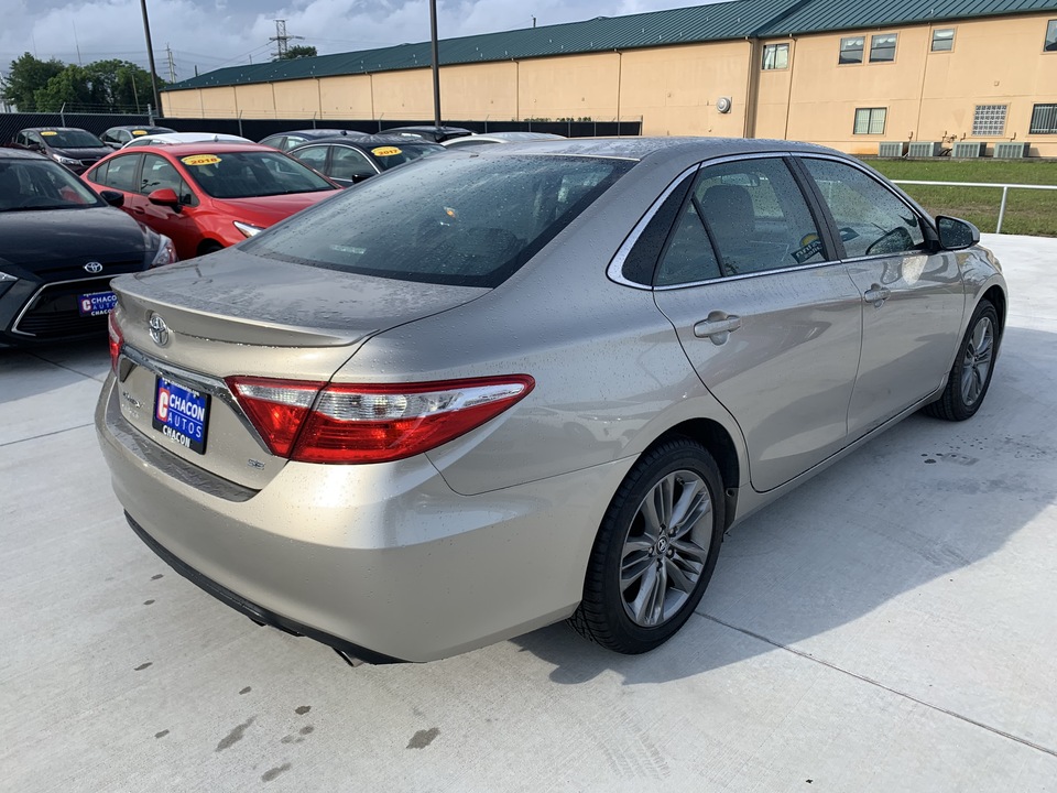 2017 Toyota Camry SE
