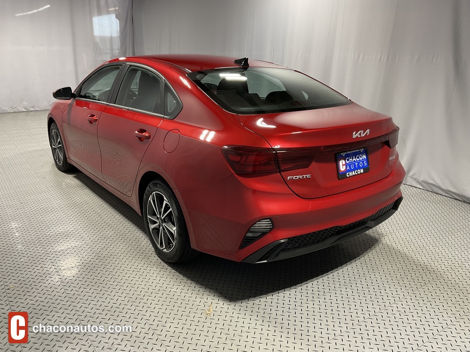 2022 Kia Forte FE