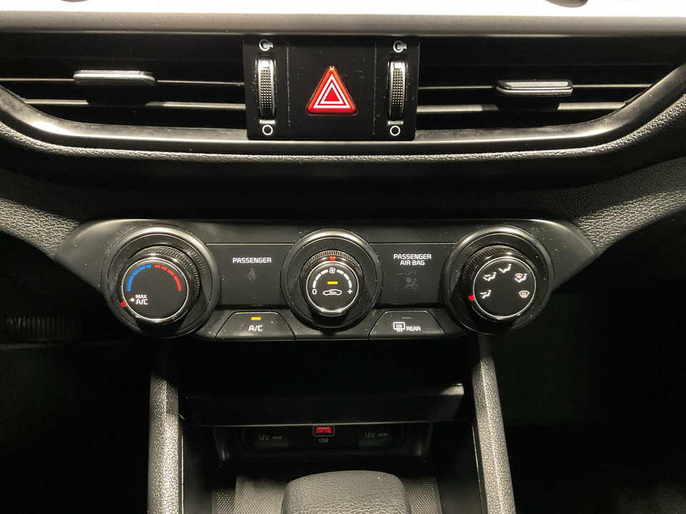 2022 Kia Forte FE