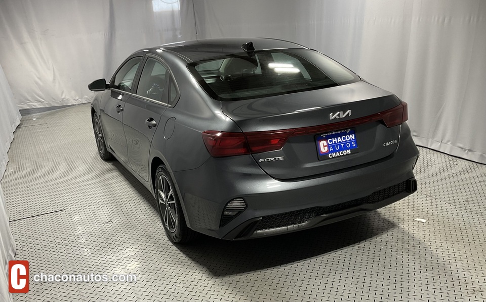 2022 Kia Forte FE