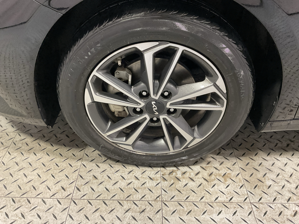 2022 Kia Forte FE