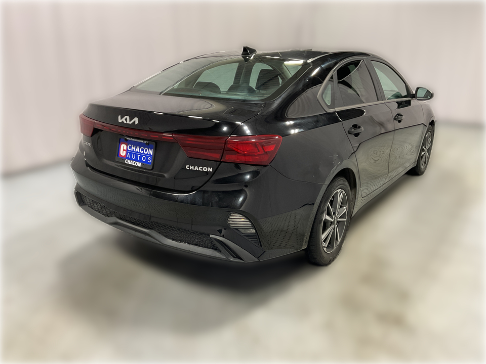 2022 Kia Forte FE