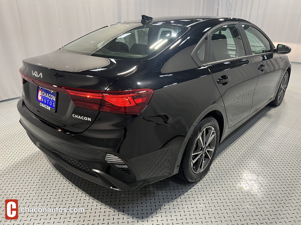 2022 Kia Forte FE