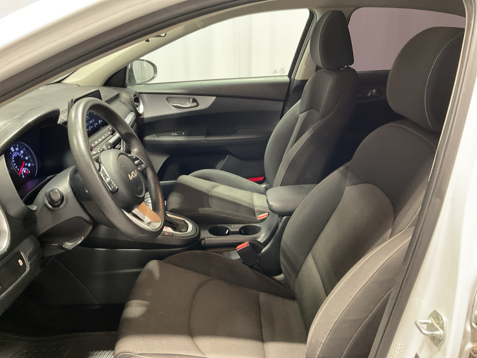 2022 Kia Forte FE