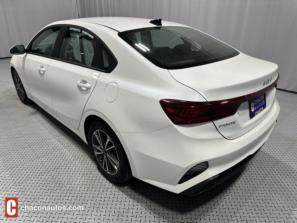 2022 Kia Forte FE