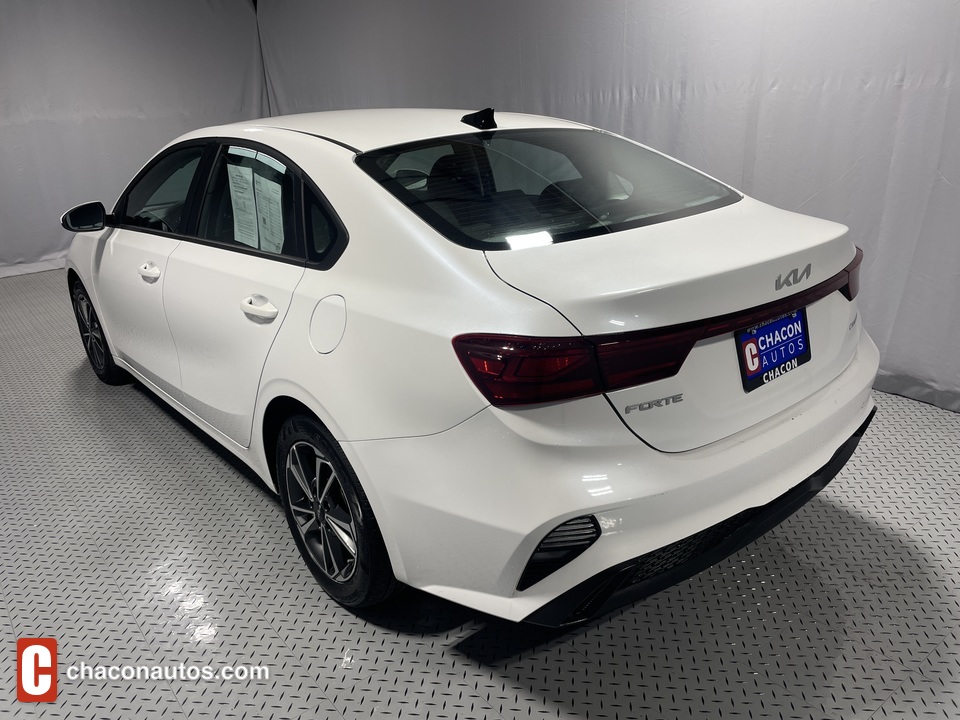 2022 Kia Forte FE