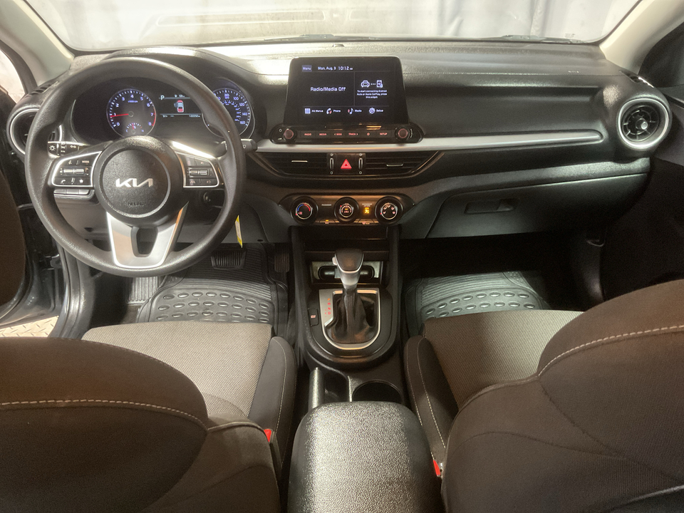 2022 Kia Forte FE
