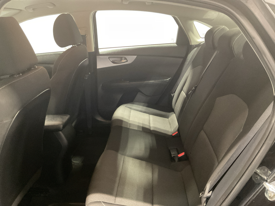 2022 Kia Forte FE
