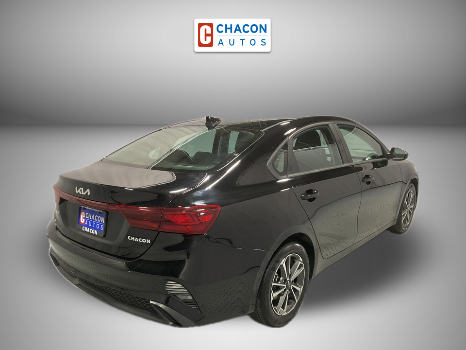 2022 Kia Forte FE