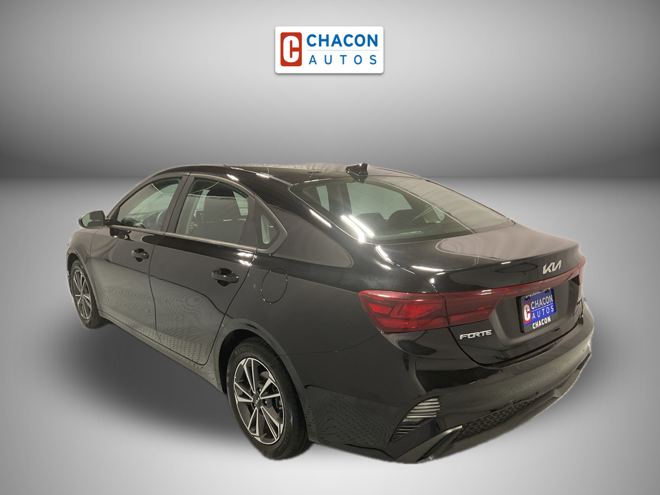 2022 Kia Forte FE