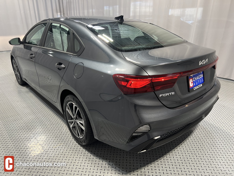 2022 Kia Forte FE