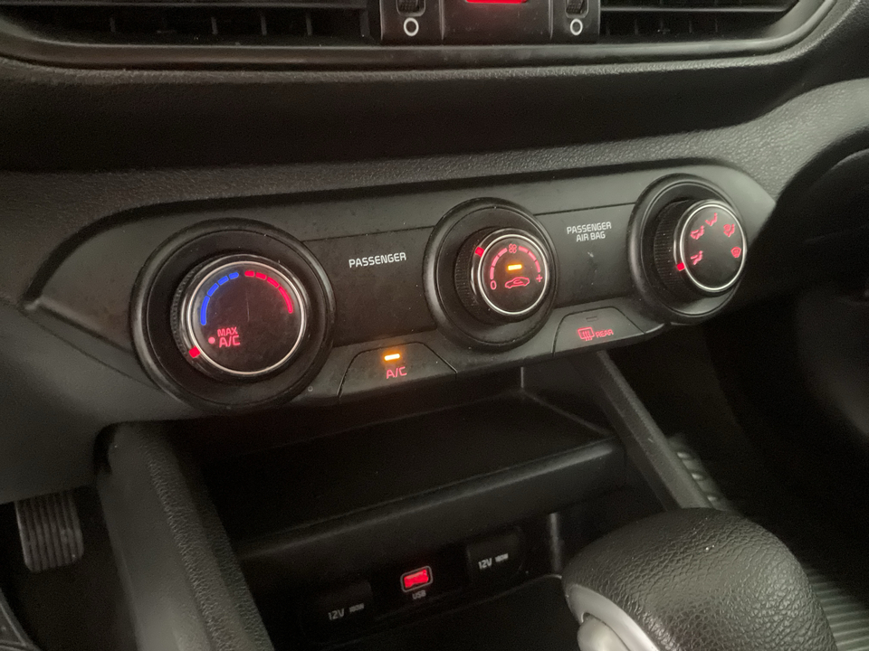 2022 Kia Forte FE