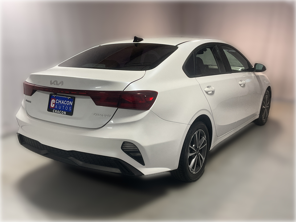 2022 Kia Forte FE