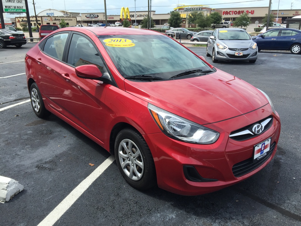 2013 Hyundai Accent GLS 4-Door