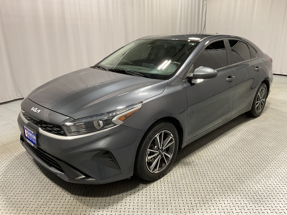 2022 Kia Forte FE