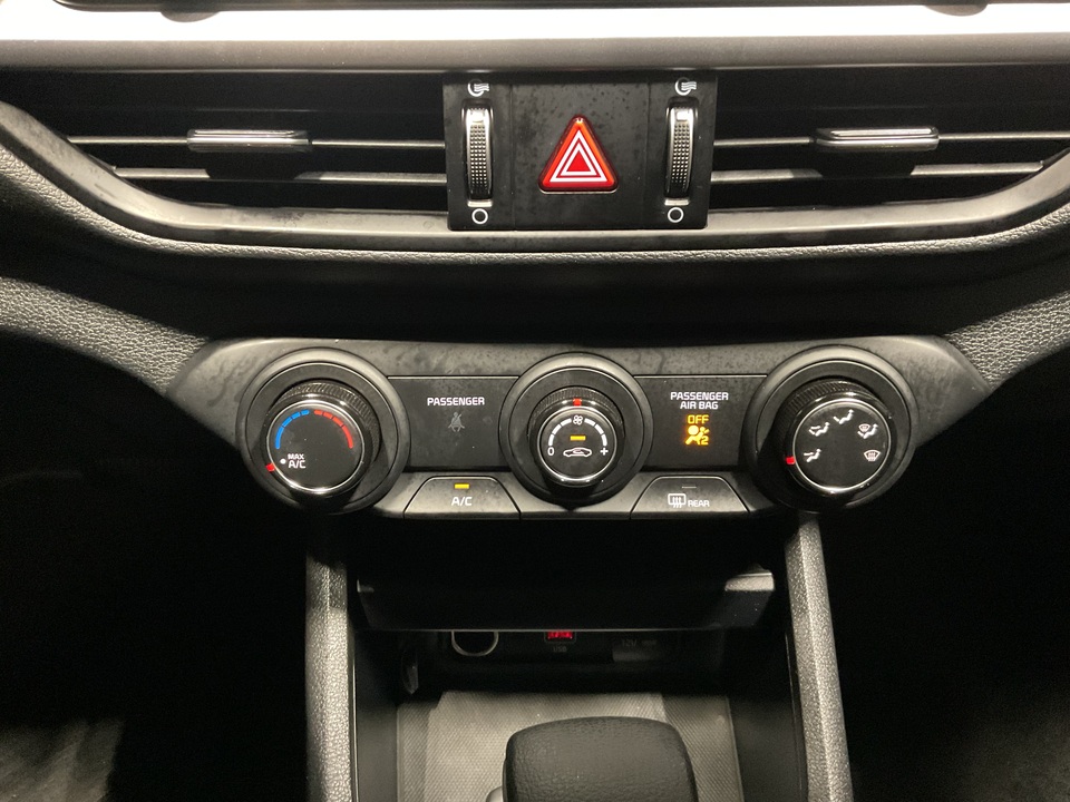 2022 Kia Forte FE