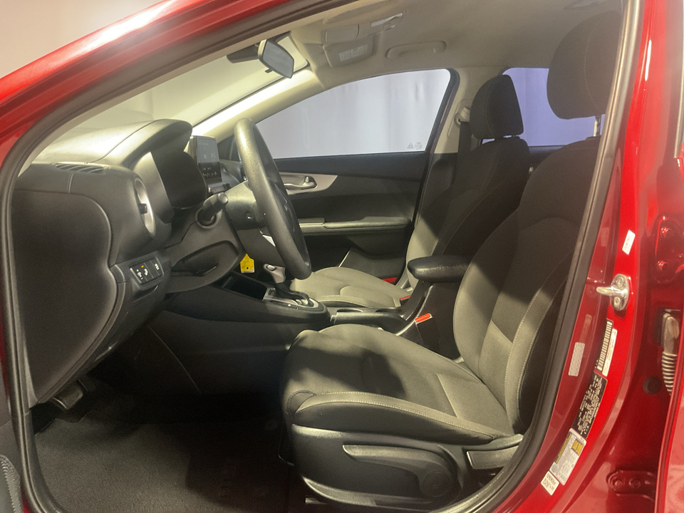 2022 Kia Forte FE