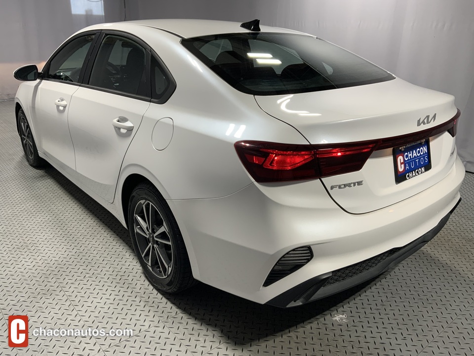 2022 Kia Forte FE