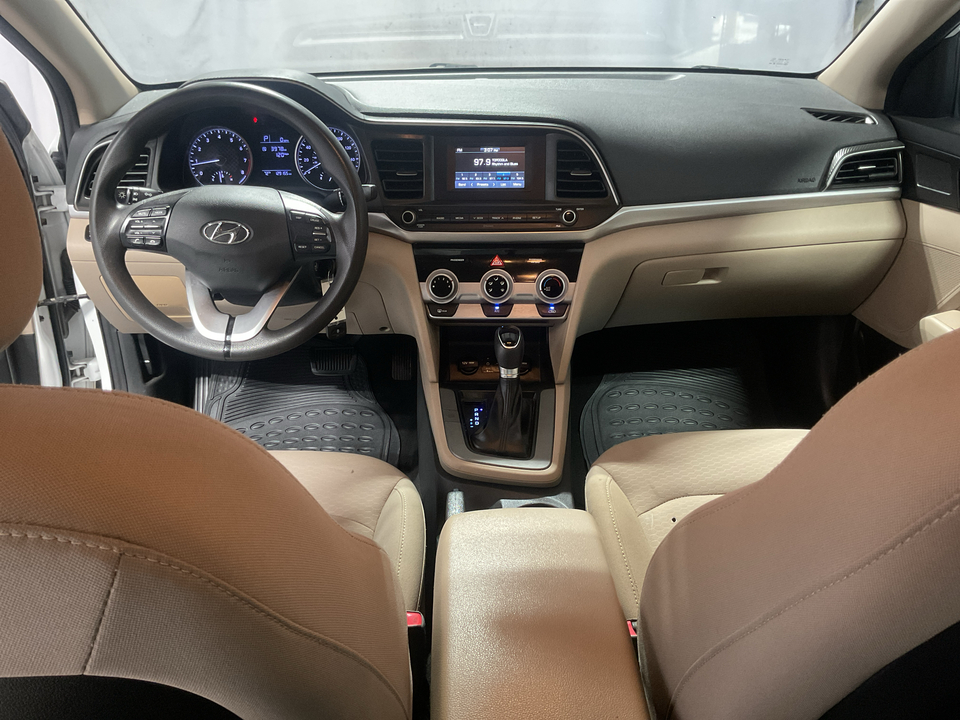 2019 Hyundai Elantra SE 6AT