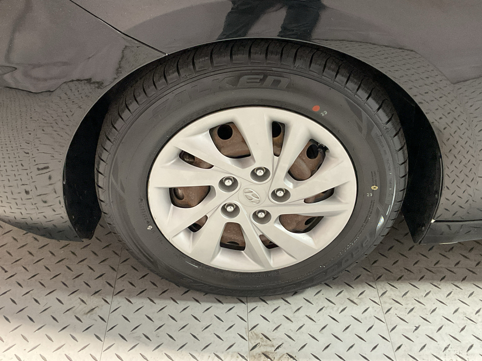 2019 Hyundai Elantra SE 6AT