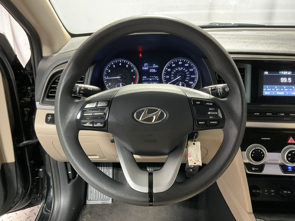 2019 Hyundai Elantra SE 6AT