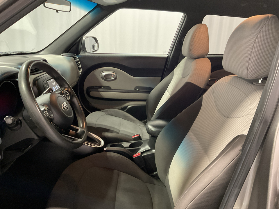 2017 Kia Soul Base 6A