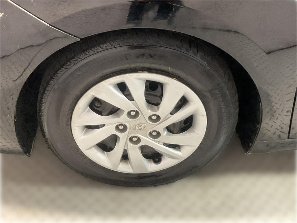 2019 Hyundai Elantra SE 6AT