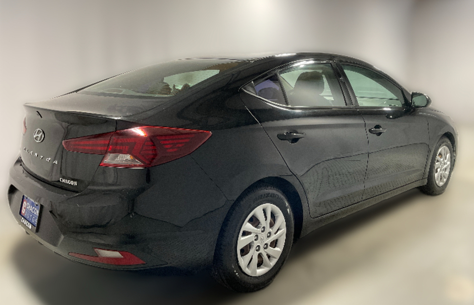 2019 Hyundai Elantra SE 6AT