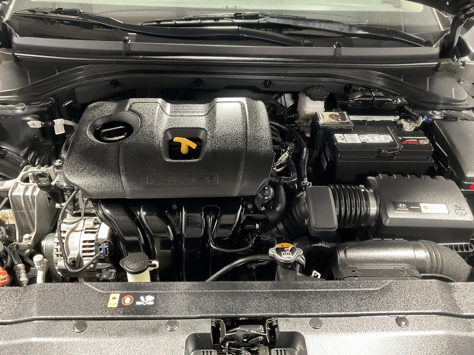 2019 Hyundai Elantra SE 6AT