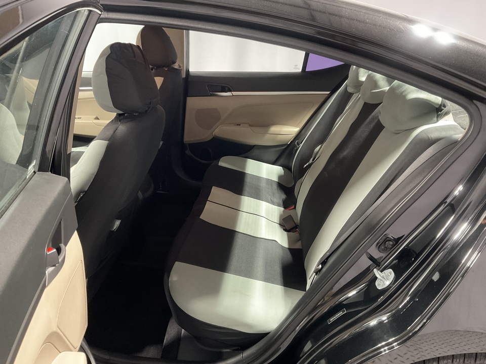 2019 Hyundai Elantra SE 6AT