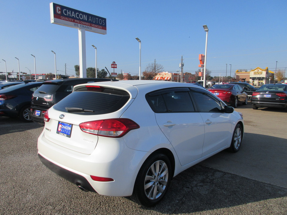 2016 Kia Forte 5-Door EX