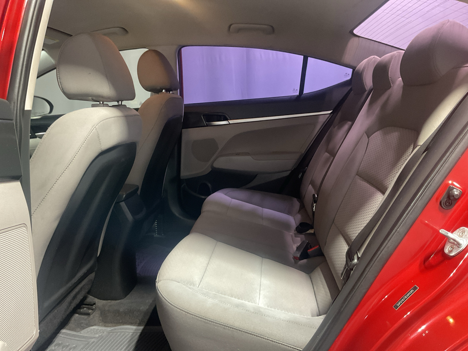 2019 Hyundai Elantra SE 6AT