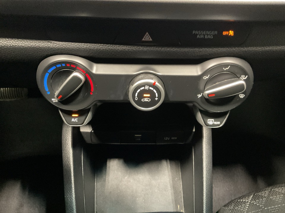 2022 Kia Rio LX