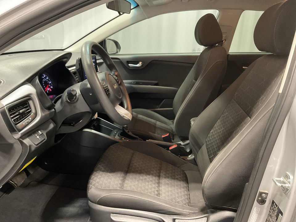 2022 Kia Rio LX