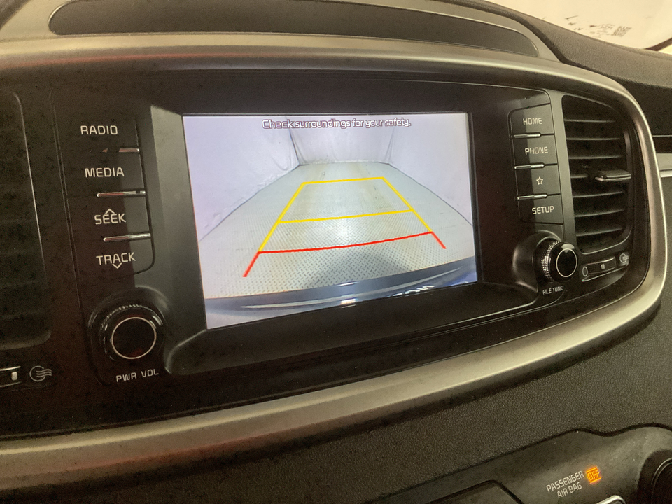 2019 Kia Sorento LX V6 2WD