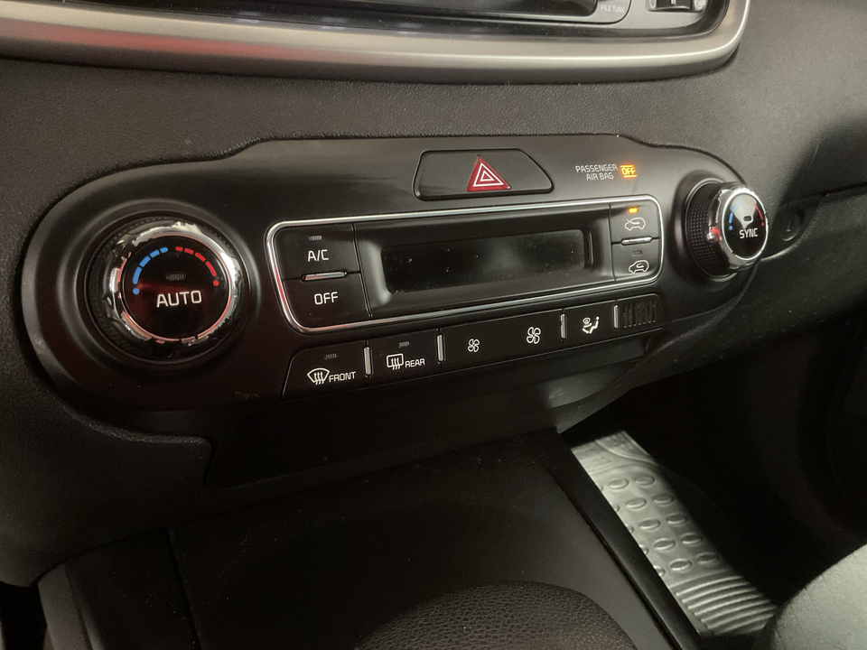 2019 Kia Sorento LX V6 2WD