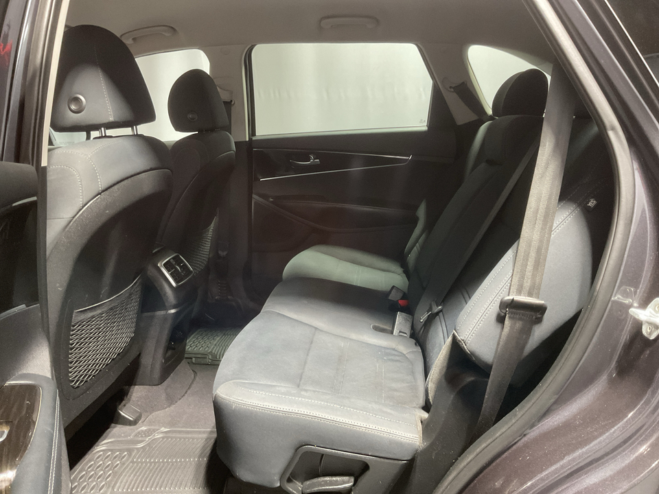 2019 Kia Sorento LX V6 2WD