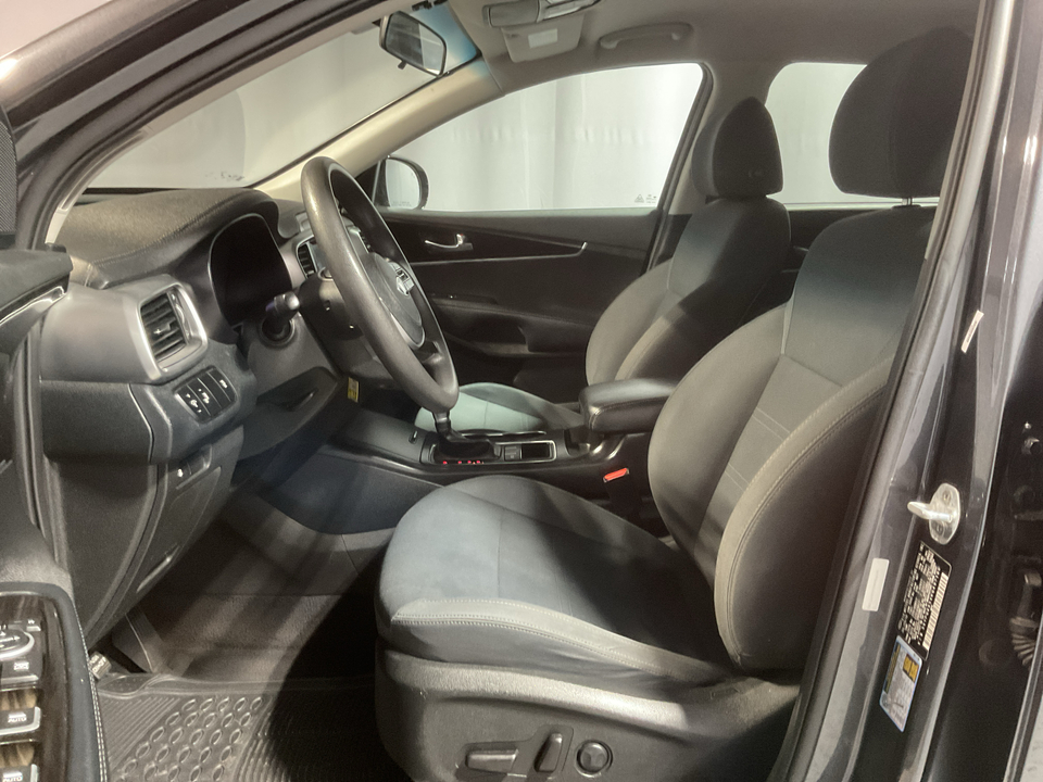 2019 Kia Sorento LX V6 2WD